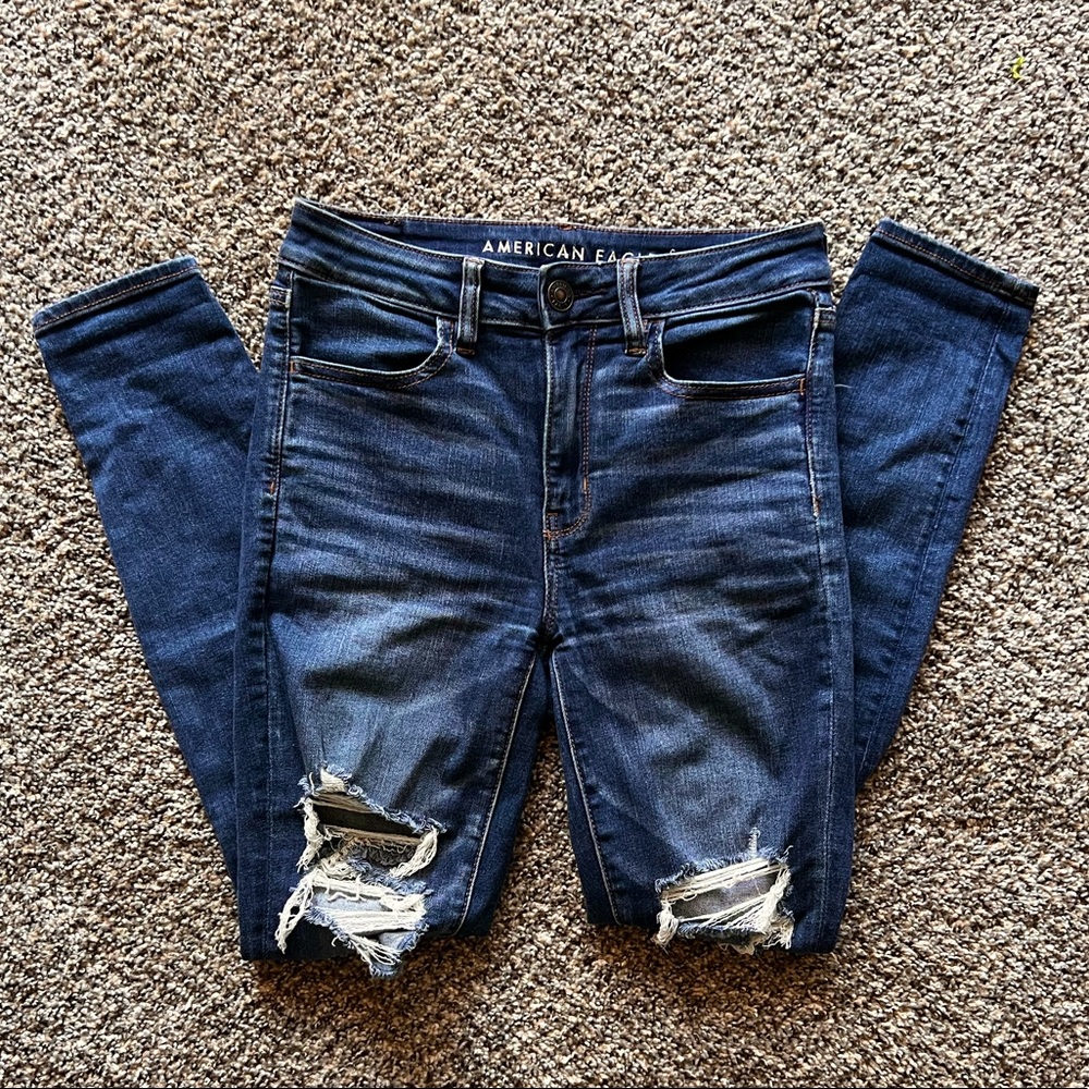 American Eagle Hi-Rise Skinny Jeans Distressed denim size 6
